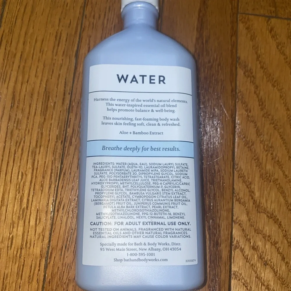 Bath‎ & Body Works Aromatherapy WATER Bergamot Lemongrass Juniper Body Wash